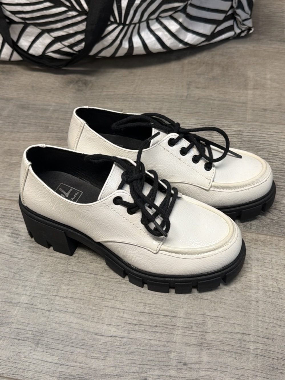 Dirty Laundry White and Black Platform Lace-Up Oxfords
